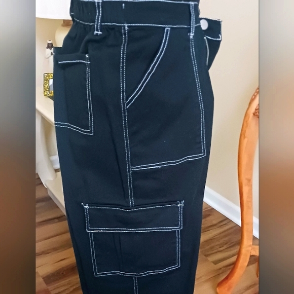 Ultra Flirt Black Wide Leg Cargo Pants M NWT - Picture 3 of 10